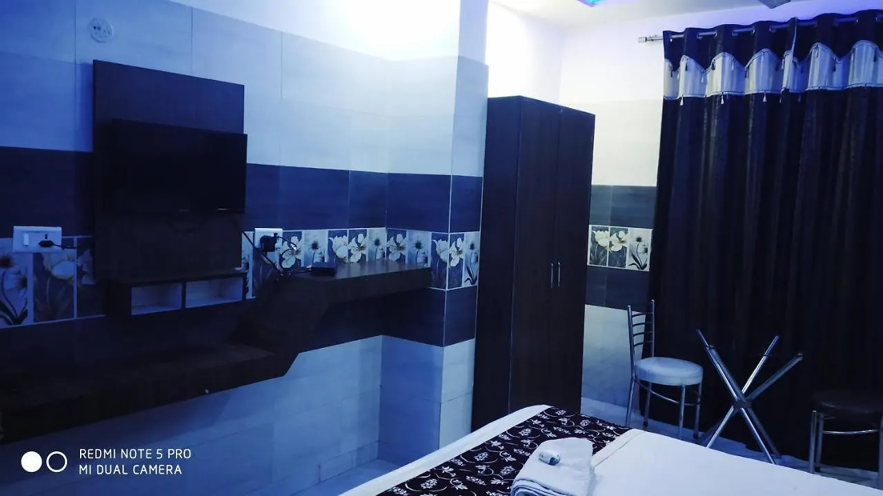 **  Hotel Ravi Agra Agra  India