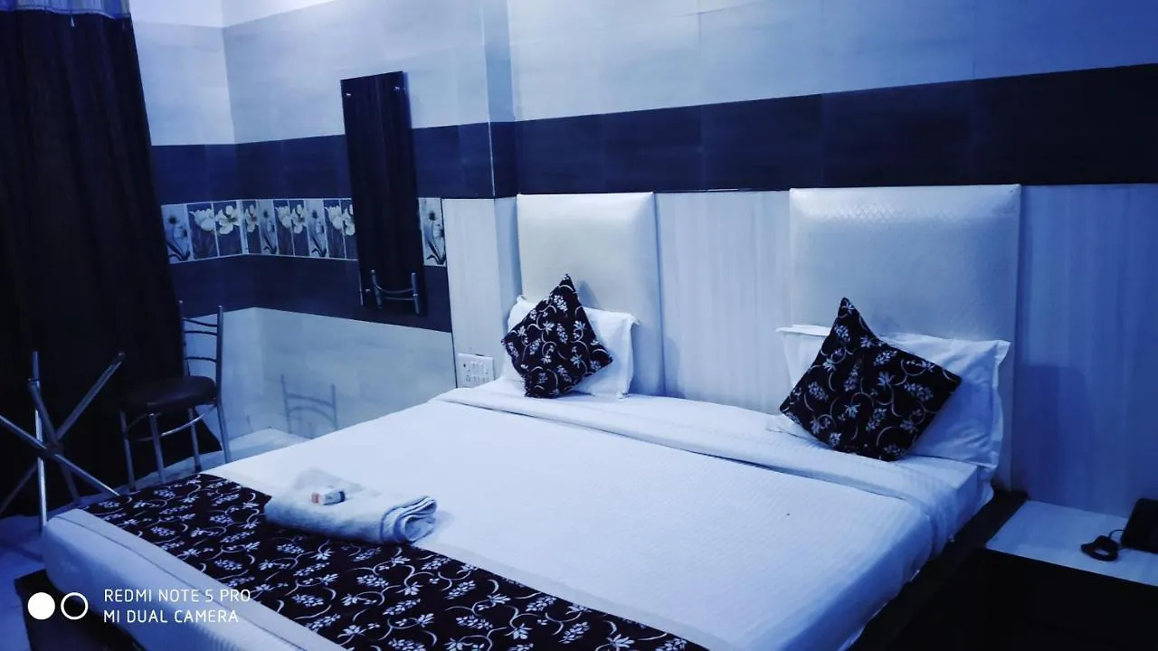**  Hotel Ravi Agra Agra  India