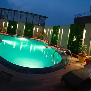 Отель Surasena Regal Vista Agra